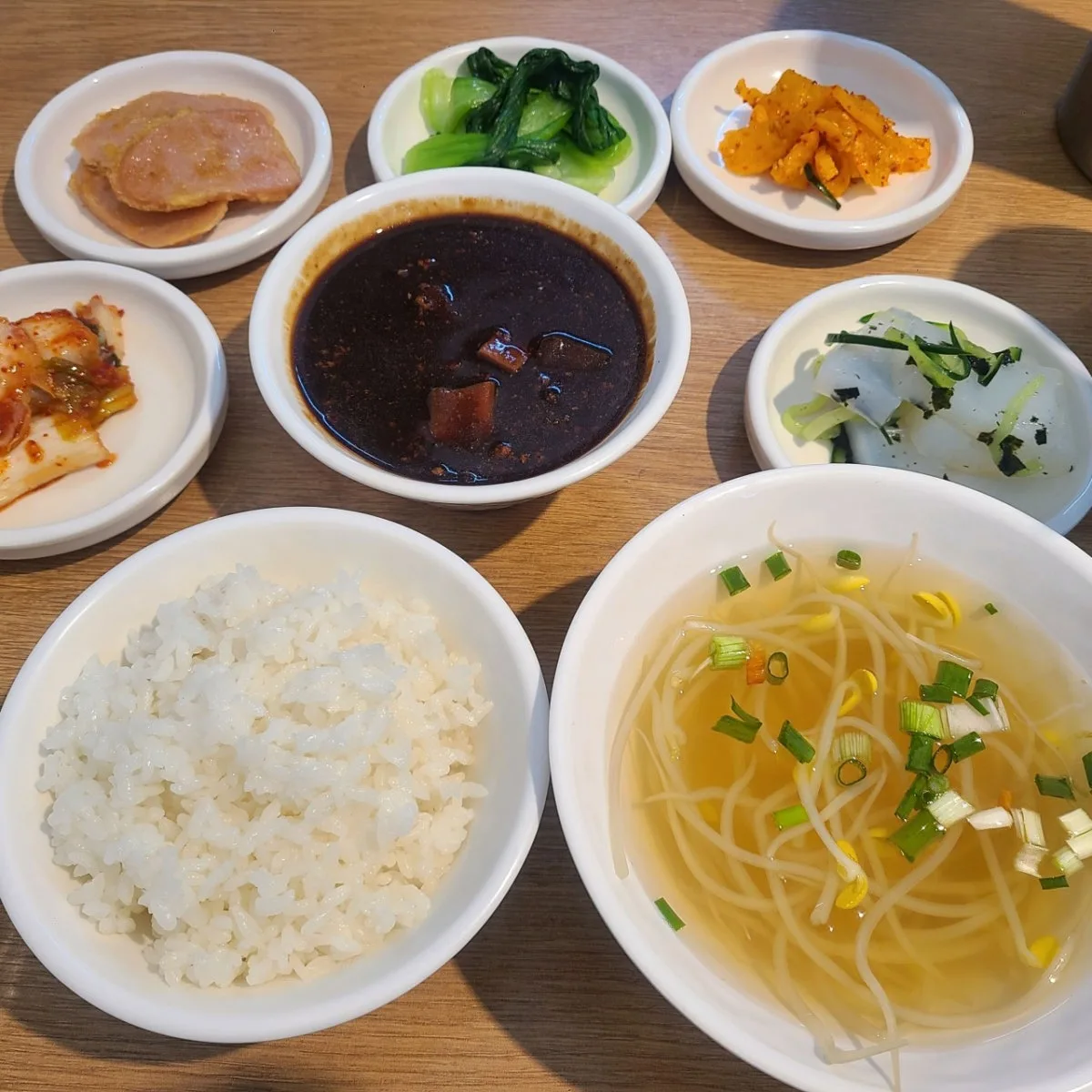 トングラミ食堂のメイン写真