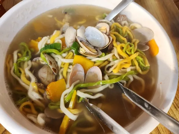옛날 보리밥 삼색 칼국수 사진 4