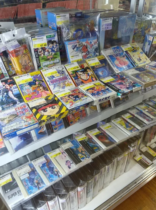 駿河屋松山大街道店の写真3