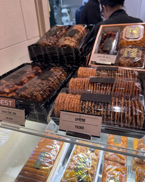 ルブア ギャラリア百貨店名品館WEST店の写真3
