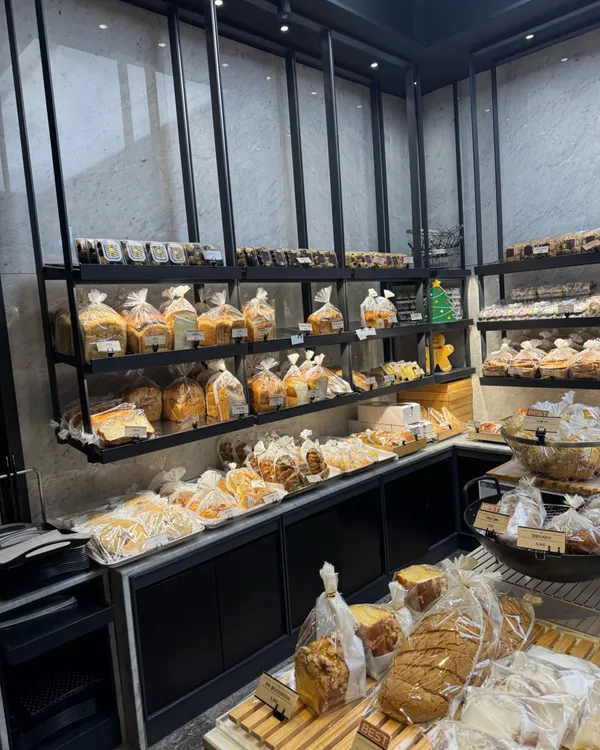 ルブア ギャラリア百貨店名品館WEST店の写真4
