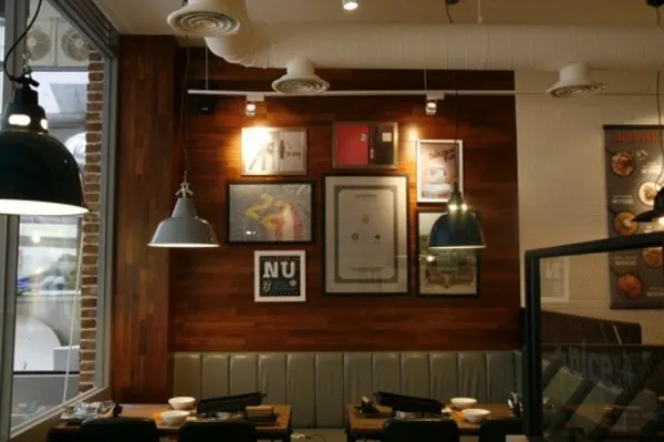 ナイストゥミチュ タリミサムギョプサル イルサン 本店の写真4