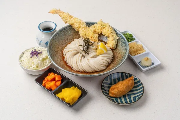 コシ キョデ店