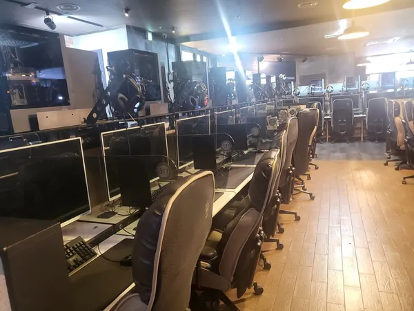PCトラン キョンナムコソン店の写真4