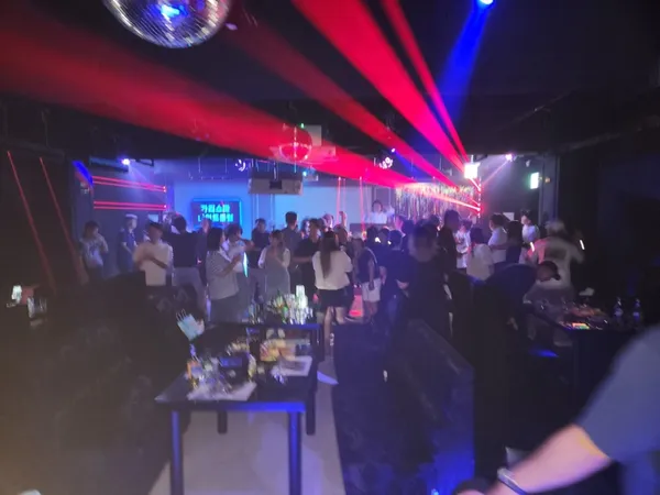 카리스마나이트 사진 4