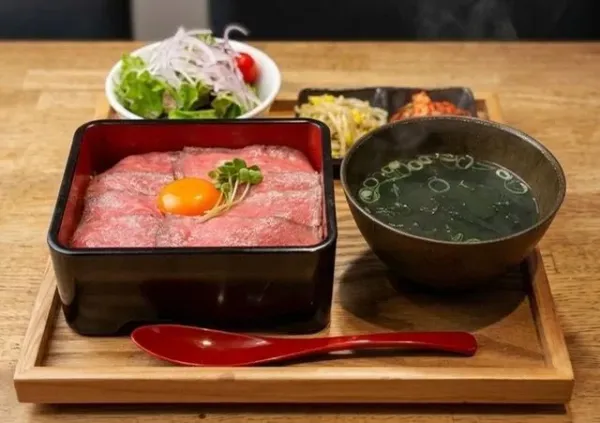 우라센바 야키니쿠 성과 칠보の写真4