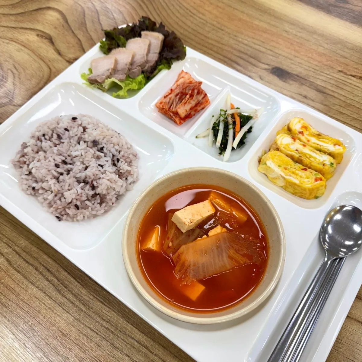 케이원푸드 대표 사진