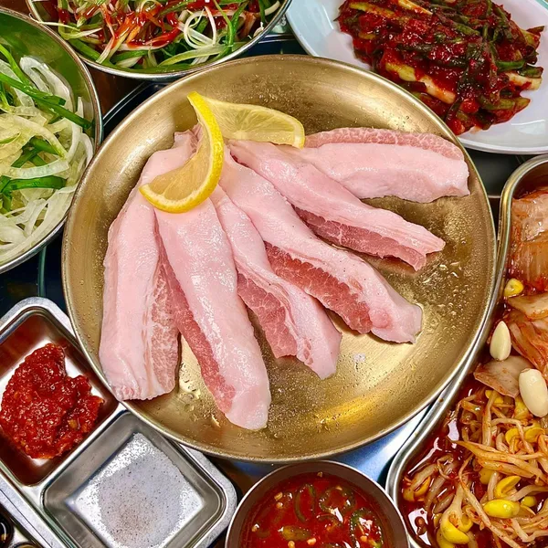진주꽃돼지 한남점の写真4