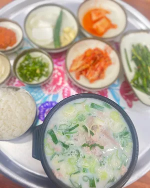 장수돼지국밥