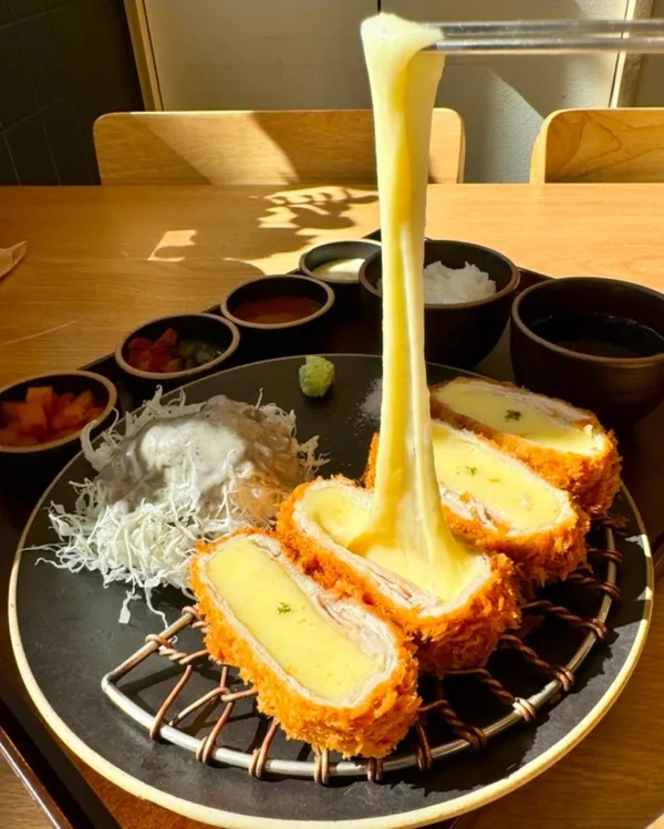 トンカストゥギヌンヒョン ホンデ店