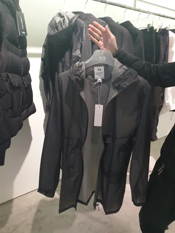 Y-3 Fukuokaの写真5