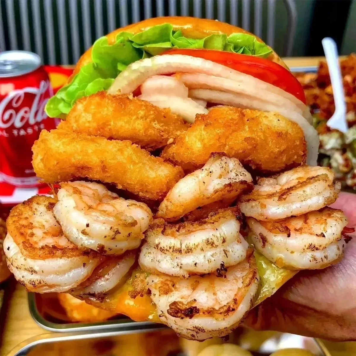 ワットザバーガー ヤンサンボモ店のメイン写真